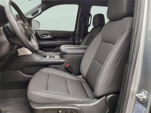 Used 2024 Chevrolet Tahoe LS image 28