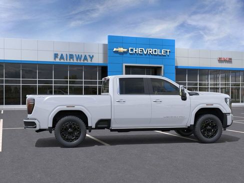 New 2026 GMC Sierra 3500 Denali Ultimate w/ LPO, Black Badging Package AWD/4WD image 5