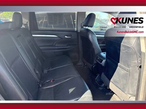 Used 2014 Toyota Highlander XLE AWD/4WD image 33