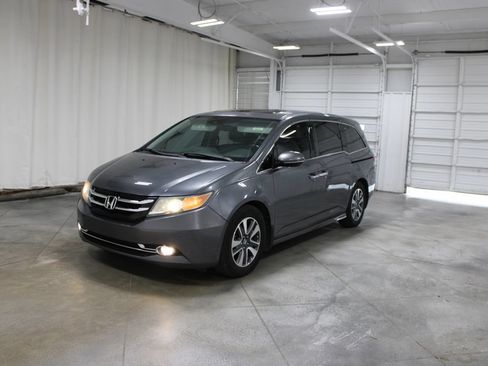 Used 2014 Honda Odyssey Touring image 4