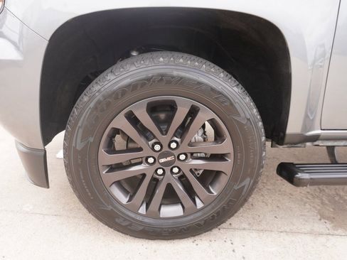 Used 2020 GMC Canyon SLE w/ Elevation Edition image 28