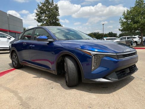 Used 2025 Kia K4 FWD image 4