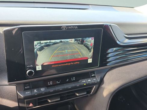 Used 2025 Toyota Camry LE FWD image 18