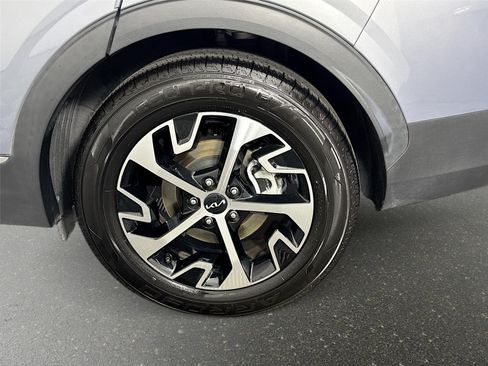 Certified 2024 Kia Sportage EX FWD image 31