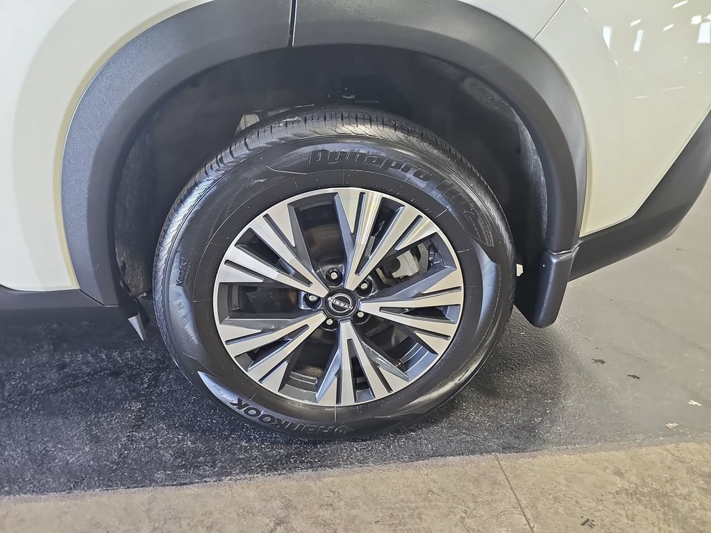 Certified 2023 Nissan Rogue SV w/ SV Premium B Package AWD/4WD image 34