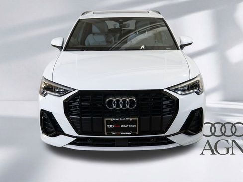 Certified 2025 Audi Q3 2.0T Premium w/ Convenience Package image 22