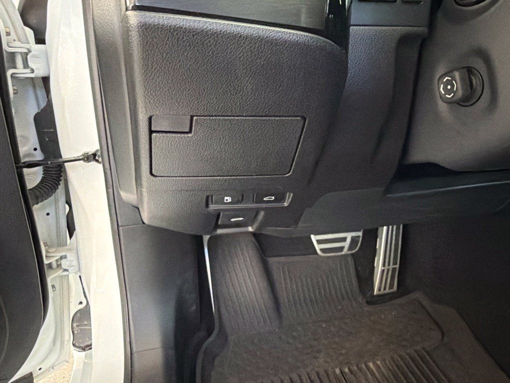 Used 2024 Lexus ES 350 F Sport w/ Accessory Package (Z2) FWD image 43