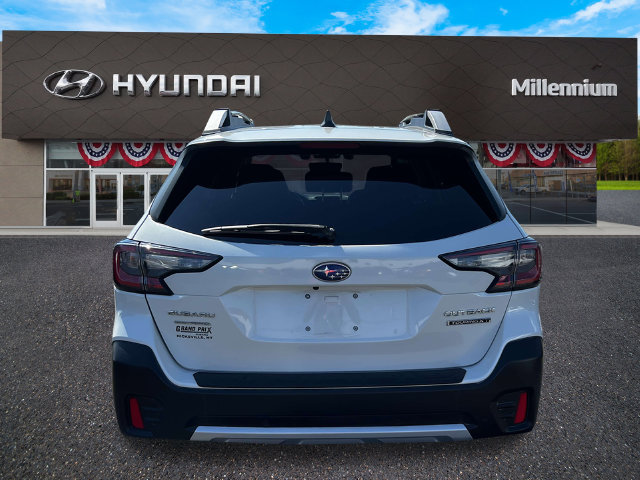 Used 2021 Subaru Outback Touring XT AWD/4WD image 8