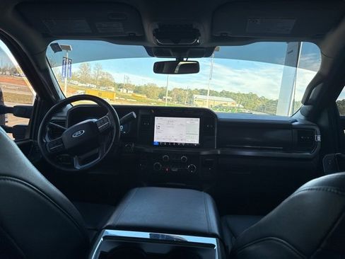 Used 2024 Ford F350 Lariat w/ FX4 Off-Road Package image 12