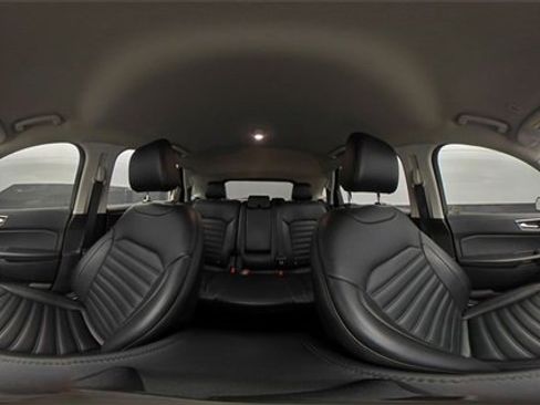 Used 2024 Ford Edge SEL image 44