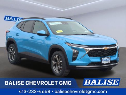New 2026 Chevrolet Trax LT w/ Driver Confidence Package FWD image 1