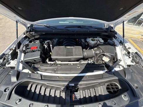 Used 2023 Chevrolet Tahoe Premier image 3