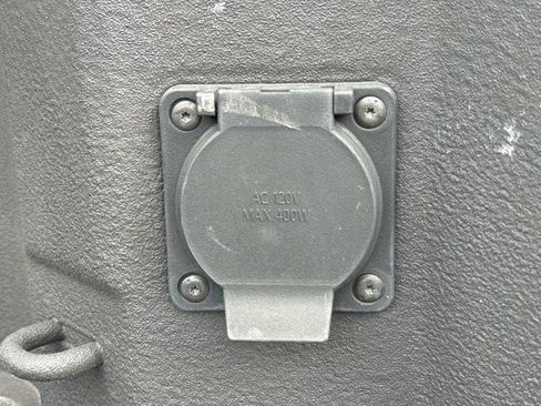 Used 2023 GMC Sierra 1500 Elevation image 14