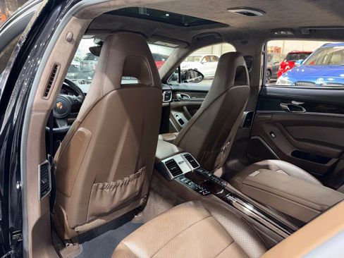 Used 2015 Porsche Panamera w/ Premium Package Plus image 57