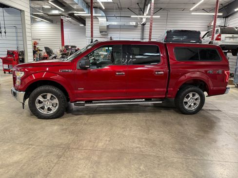 Used 2017 Ford F150 XLT w/ Equipment Group 302A Luxury AWD/4WD image 30