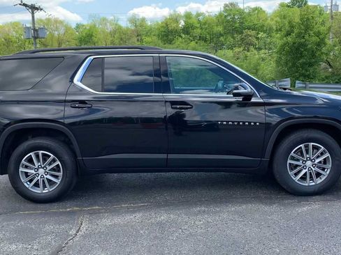 Certified 2023 Chevrolet Traverse LT w/ LPO, Floor Liner Package AWD/4WD image 9