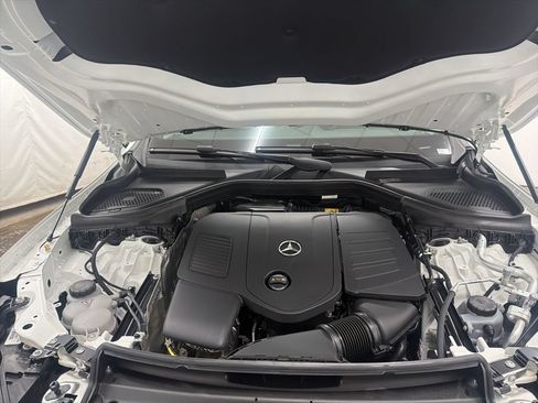 Used 2026 Mercedes-Benz GLC 300 image 31