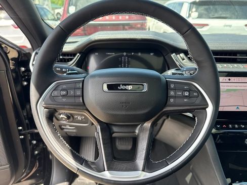 New 2026 Jeep Grand Cherokee Limited AWD/4WD image 10