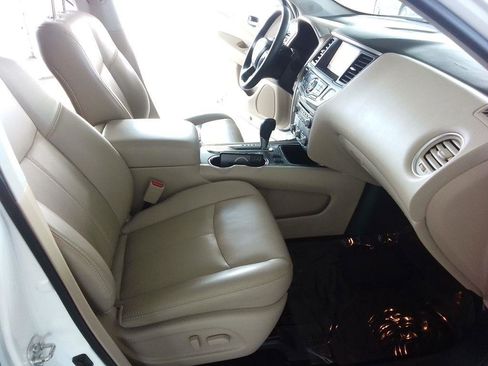Used 2019 Nissan Pathfinder SL w/ SL Premium Package FWD image 19