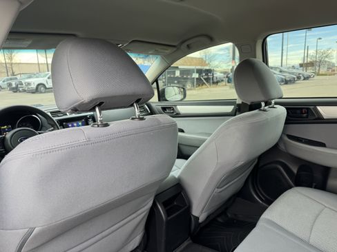 Used 2018 Subaru Outback 2.5i image 14