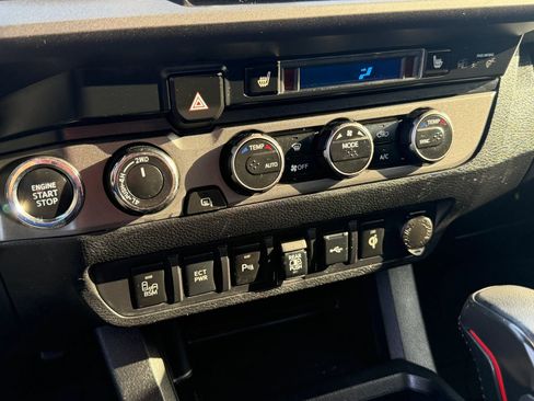 Used 2022 Toyota Tacoma TRD Pro image 24