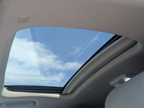 Used 2021 Toyota Tundra Limited w/ Limited Premium Package image 12