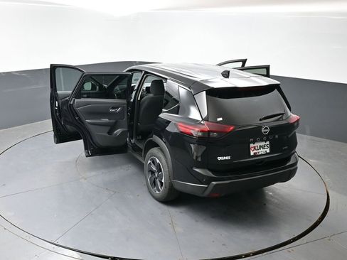 Used 2025 Nissan Rogue SV AWD/4WD image 61