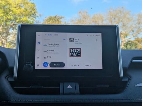 Used 2023 Toyota RAV4 XLE w/ Convenience Package image 16