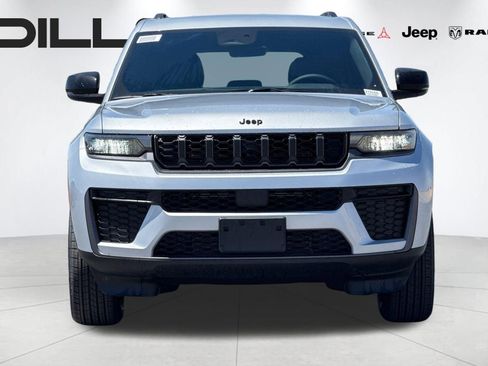 New 2026 Jeep Grand Cherokee L 4WD image 8
