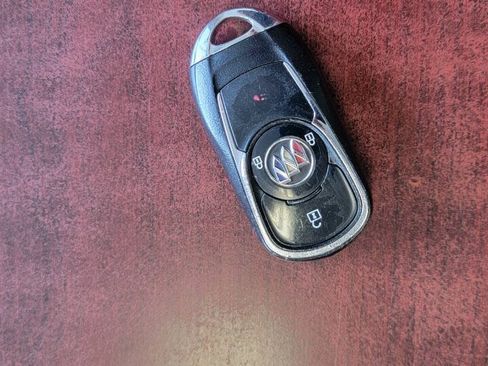Used 2021 Buick Encore GX Preferred FWD image 32
