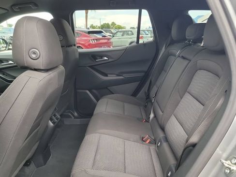 Used 2025 Chevrolet Equinox LT AWD/4WD image 12