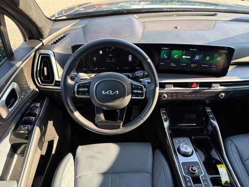 Used 2025 Kia Sorento SX Prestige AWD/4WD image 24