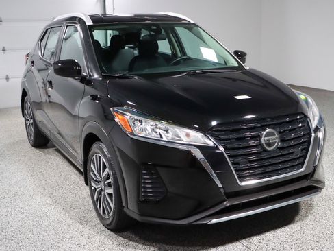 Used 2021 Nissan Kicks SV image 5