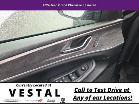 Used 2024 Jeep Grand Cherokee L Limited AWD/4WD image 18