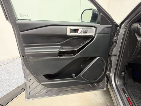Used 2023 Ford Explorer ST w/ Equipment Group 401A image 9