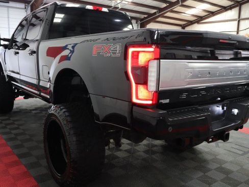 Used 2017 Ford F350 Platinum w/ Platinum Ultimate Package AWD/4WD image 32
