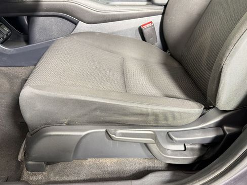 Used 2018 Honda HR-V LX image 13