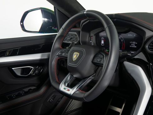 Used 2024 Lamborghini Urus S AWD/4WD image 31
