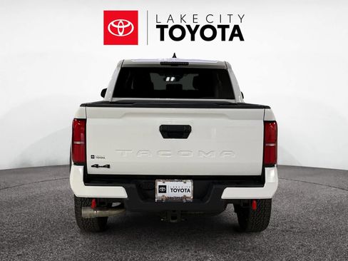 Used 2024 Toyota Tacoma TRD Off-Road image 6
