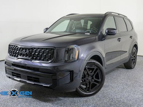 Used 2025 Kia Telluride EX X-Line AWD/4WD image 3