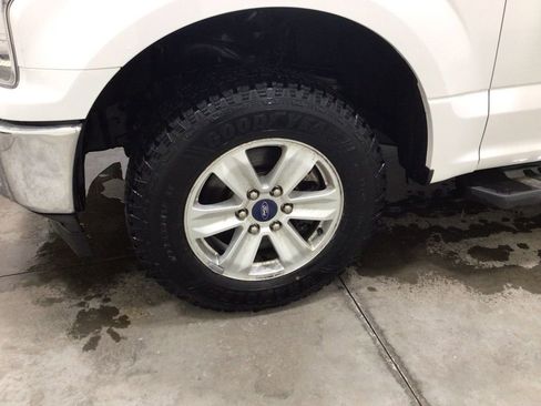 Used 2019 Ford F150 XLT w/ Trailer Tow Package image 8