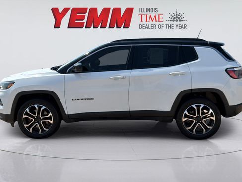 Used 2023 Jeep Compass Limited AWD/4WD image 9
