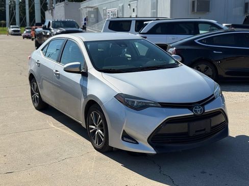 Used 2018 Toyota Corolla LE w/ LE Premium Package FWD image 4