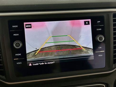 Used 2021 Volkswagen Atlas SE w/ Panoramic Sunroof Package AWD/4WD image 3