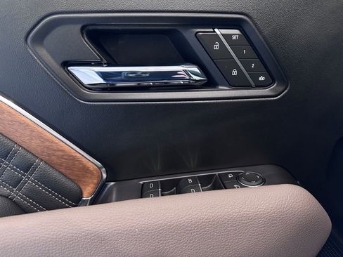 Certified 2026 GMC Canyon Denali image 26