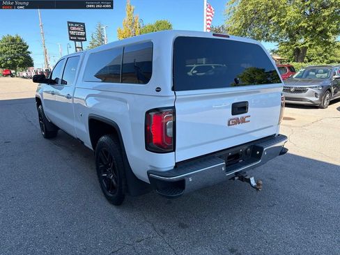 Used 2017 GMC Sierra 1500 SLT w/ SLT Preferred Package AWD/4WD image 8