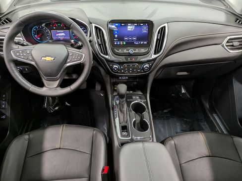 Used 2022 Chevrolet Equinox Premier AWD/4WD image 24