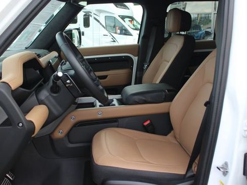 Used 2026 Land Rover Defender 130 V8 AWD/4WD image 22