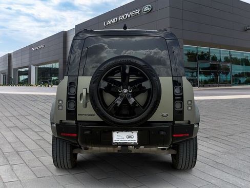 Used 2023 Land Rover Defender 110 X AWD/4WD image 4