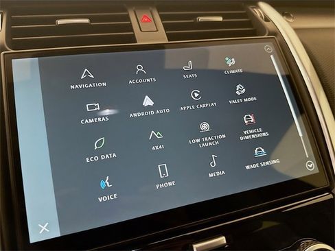 New 2026 Land Rover Discovery Dynamic SE image 15